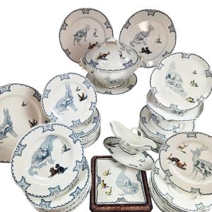 Creil And Montereau Earthenware Dinner Service, Silhouettes Pattern, Late 19th Century.