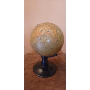 Globo terrestre G.B. PARAVIA