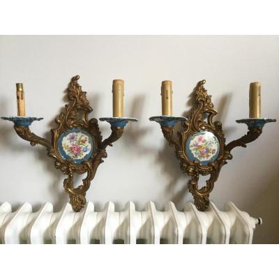 Paire D’appliques De Style Louis XV en Bronze et Porcelaine à Décor Floral
