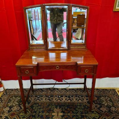 1930 Mahogany Dressing Table