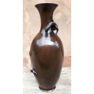 Japanese Bronze Vase By Akichika, Japan Meiji Era