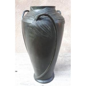 Japanese Bronze Vase Decorated With Arrow Leaves, Meiji Era Japan