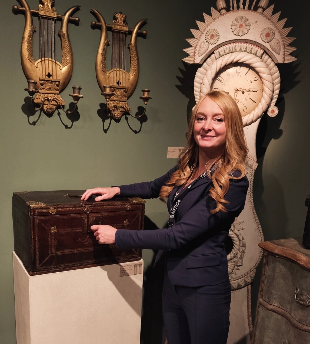 De Groot Antiques