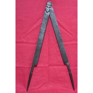 Big Wrought Iron Pair Of Compasses - Fleur De Lys - 18th Century