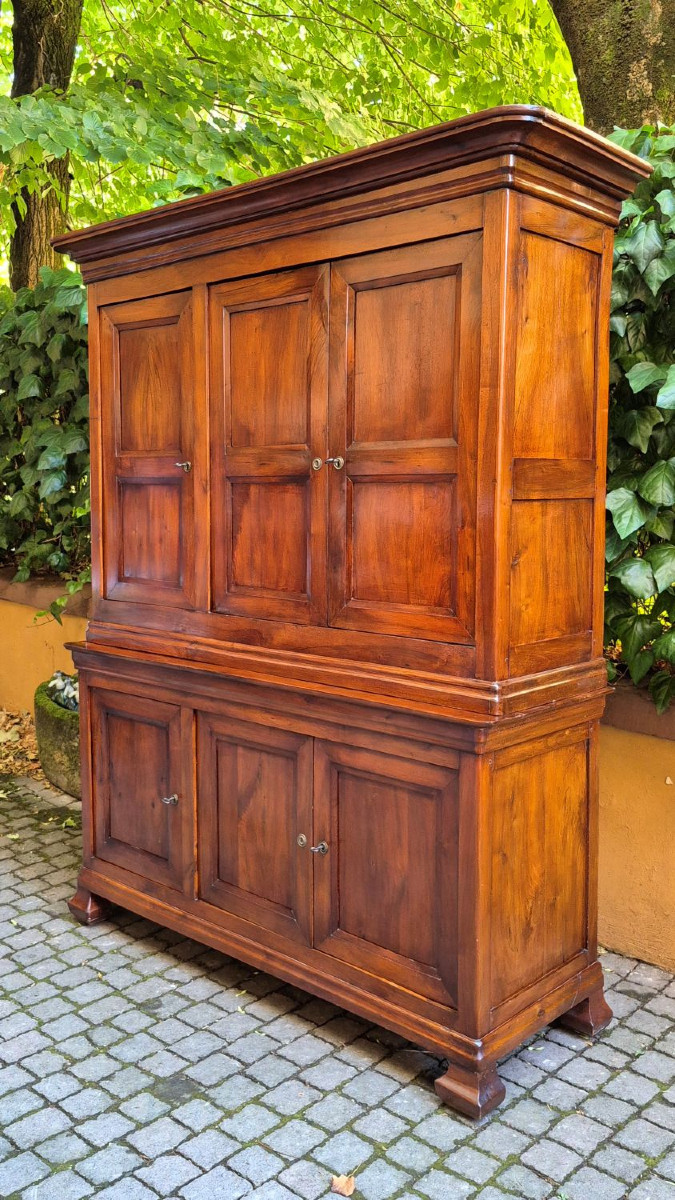 Credenza antica doppio corpo pannellata a 3 ante in noce