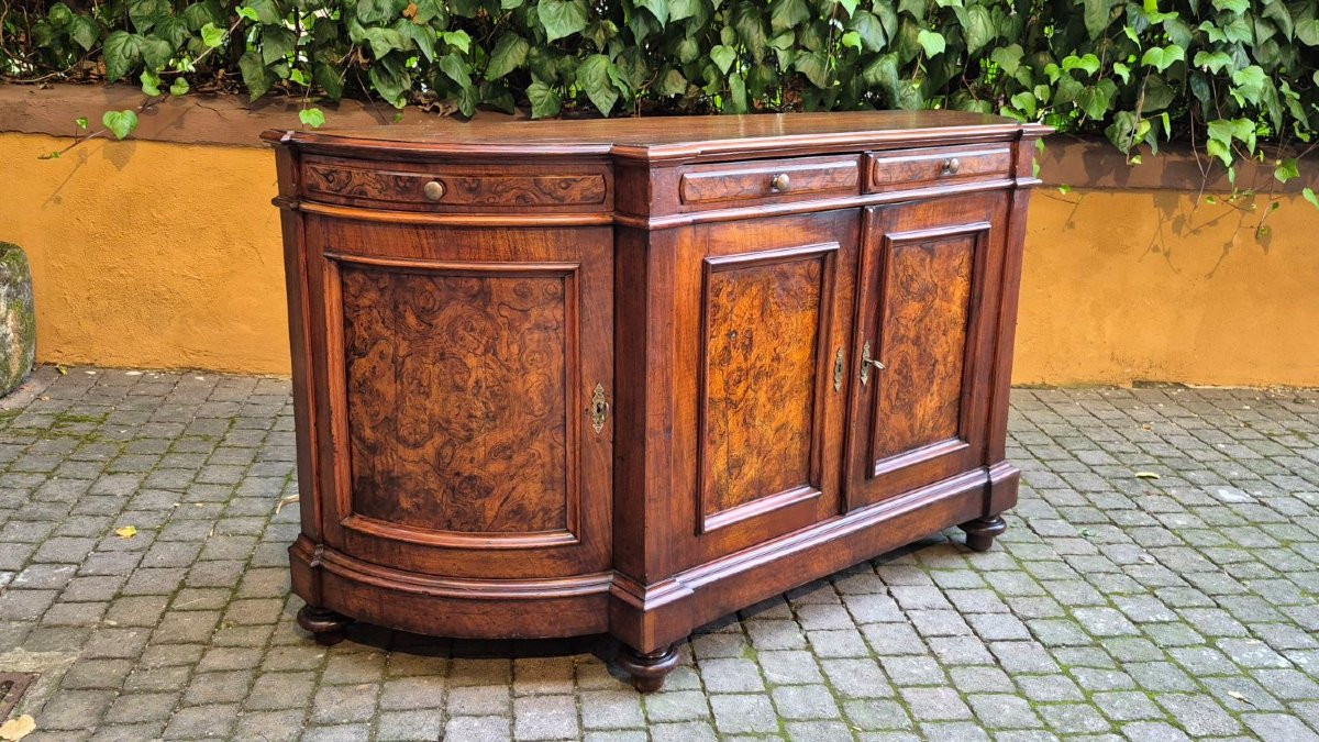 Credenza antica a 4 ante con scantonatura mossa-photo-2