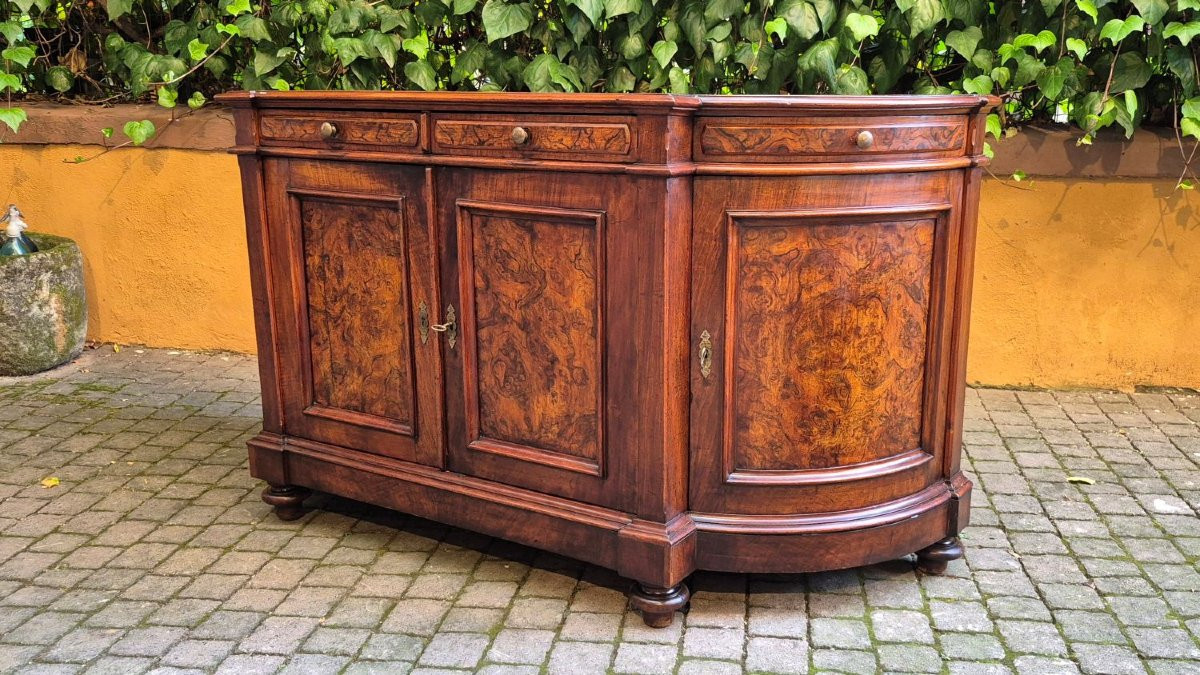 Credenza antica a 4 ante con scantonatura mossa-photo-4