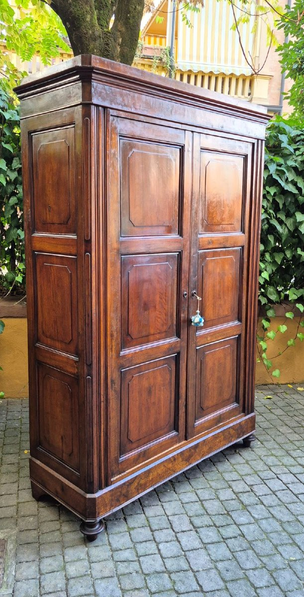 Armadio credenza antico pannellato emiliano in noce-photo-5