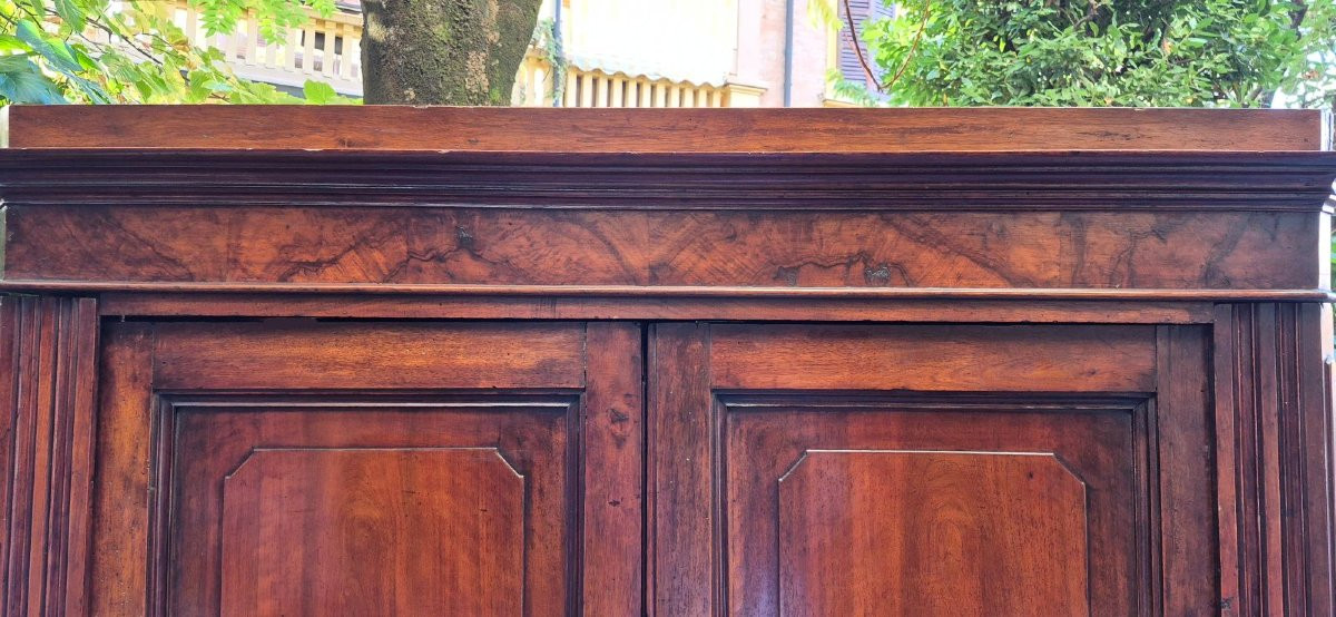 Armadio credenza antico pannellato emiliano in noce-photo-7