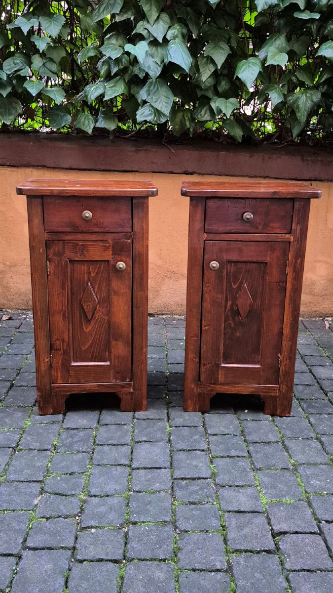 Coppia di comodini antichi con losanga dell'800