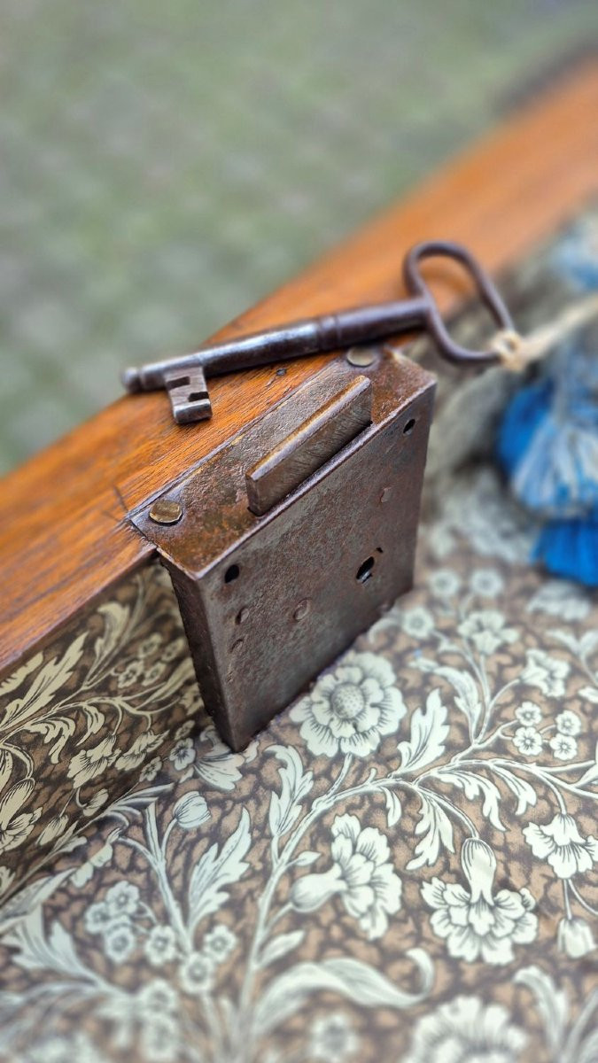 Comò cassettone cappuccino antico in noce con la gola-photo-5