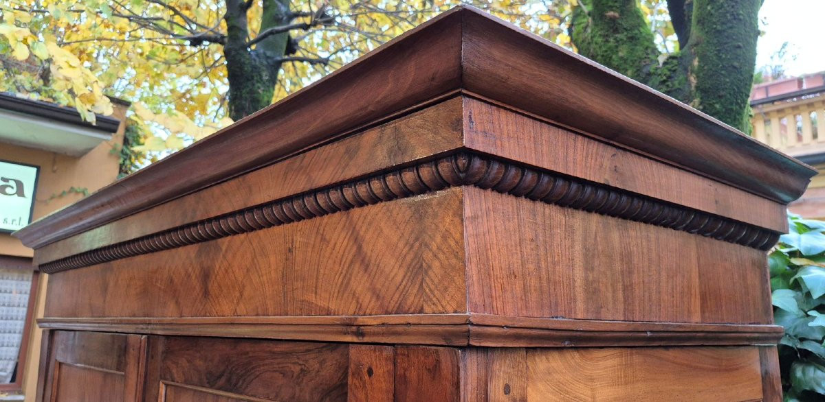 Armadio antico ligure in noce pannellato-photo-1