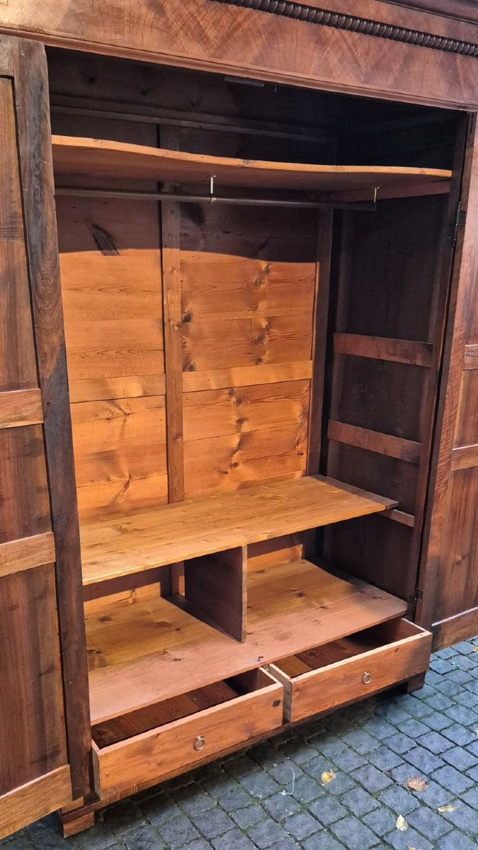Armadio antico ligure in noce pannellato-photo-6