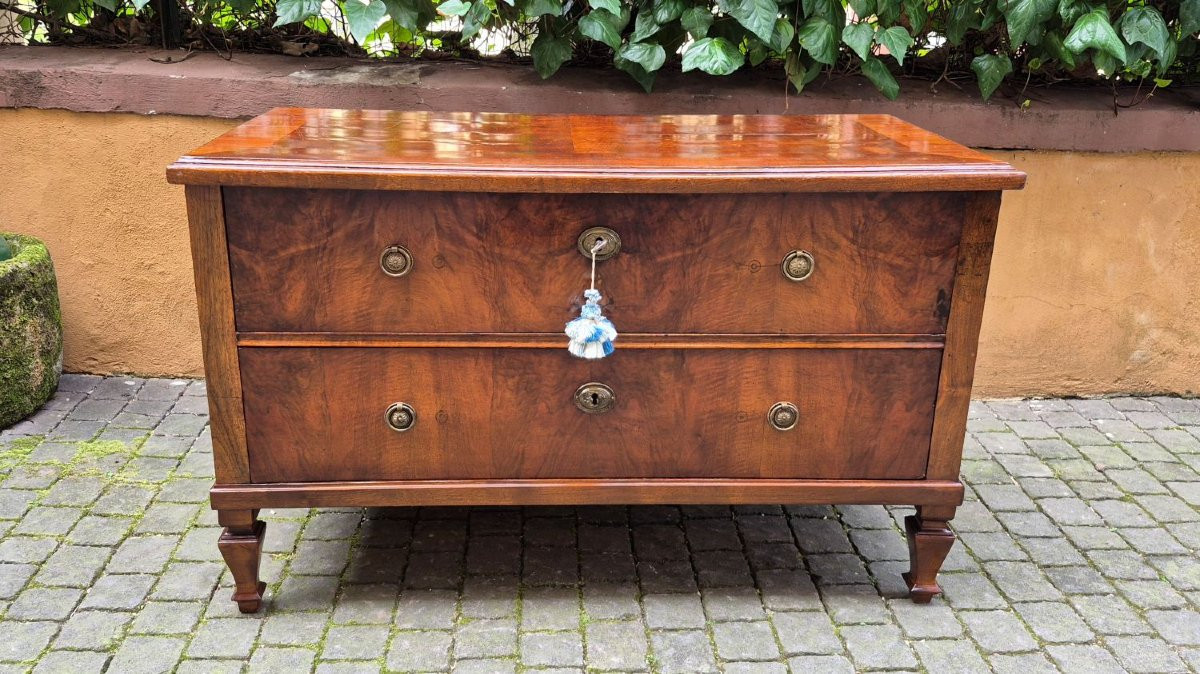 Comò cassettone antico a due cassetti lastronato in noce e radica-photo-1