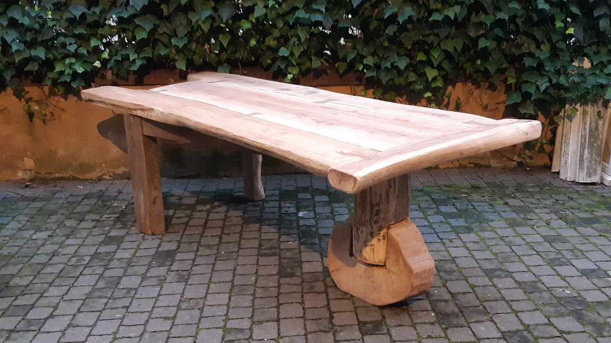 Tavolo da pranzo antico in noce ciliegio e rovere di origine toscana