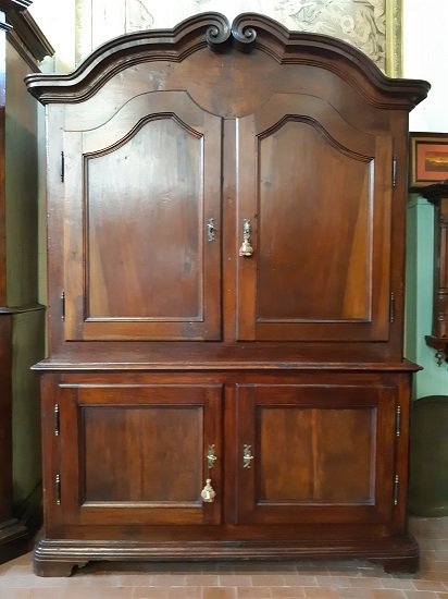Credenza doppiocorpo antica piemontese in noce