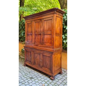 Credenza antica doppio corpo pannellata a 3 ante in noce
