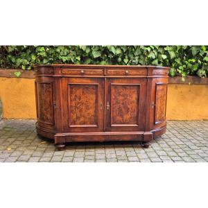 Credenza antica a 4 ante con scantonatura mossa