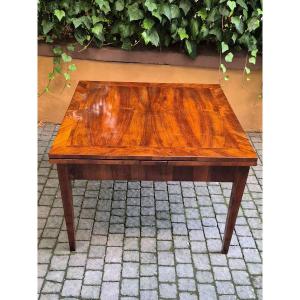 Tavolo antico allungabile a tiro lastronato noce e filetato