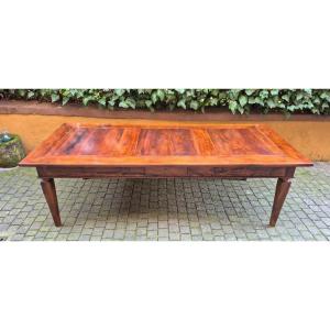 Tavolo grande antico con gambe a spillo