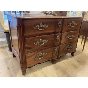 18th Century Solid Walnut Crossbow-shaped Commode