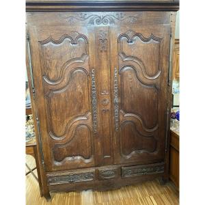 Lorraine Oak Wardrobe Opening With Two Doors And Two Drawers