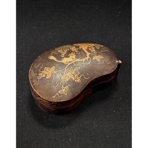 Small Japanese Lacquer Box, 1920