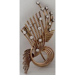 Art Deco Brooch In 18-carat Gold And Diamonds 