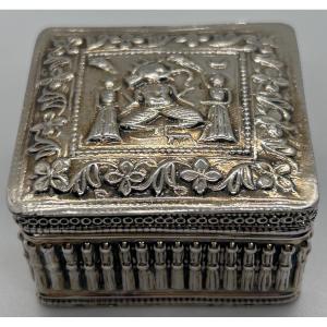 Massive Silver Snuffbox, Asian Decor