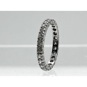 American Wedding Band In 18-carat White Gold Set With Brilliants