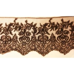 Wide Chantilly Lace Band