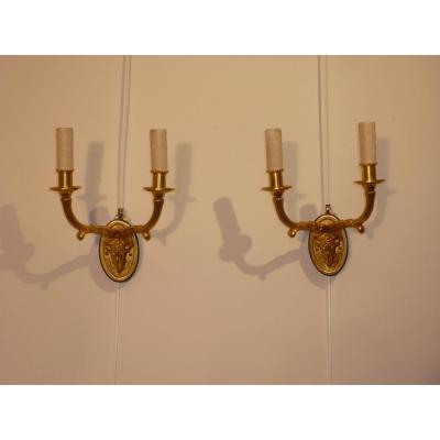 Pair Of Wall To Head Aries