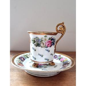 Paris Porcelain Cup And Saucer Restoration Period - Bouquet Of Pink Flowers