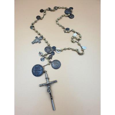 Important Rosary Decorated With 22 Medals And A Crucifix