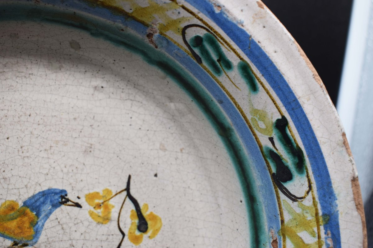 Piatto "bacile" in maiolica - Cerreto Sannita (attrib.), XVIII secolo-photo-1