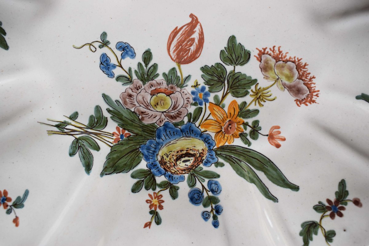 Vassoio in maiolica di Bassano, Metà XVIII secolo-photo-2