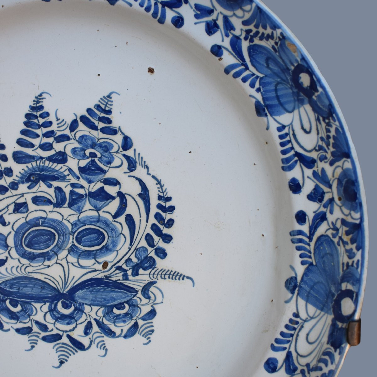 Piatto da parata in maiolica della manifattura Antonibon, Nove di Bassano, XVIII secolo-photo-3