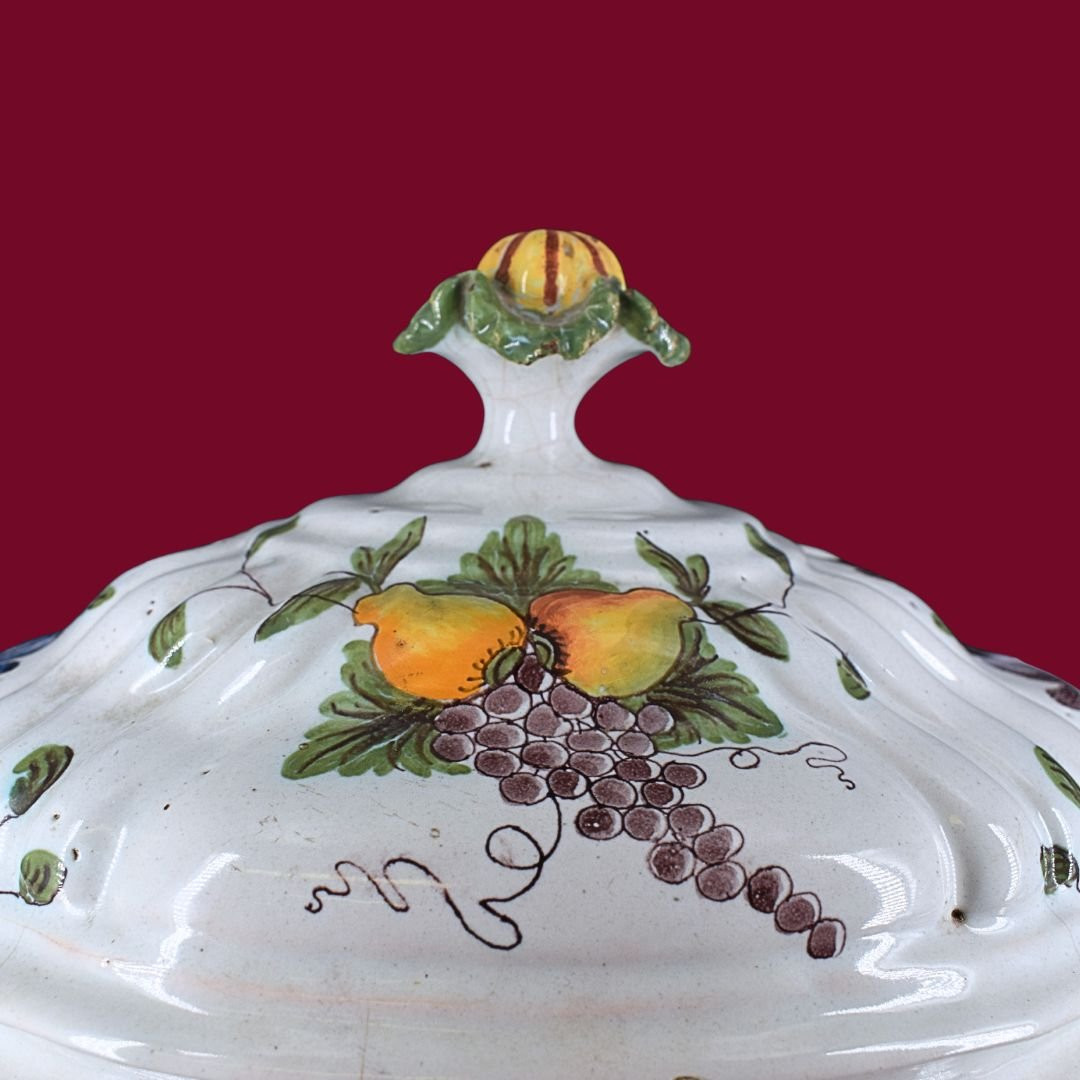 XVIII secolo, Imola (Emilia, Italia), Zuppiera in maiolica policroma-photo-3