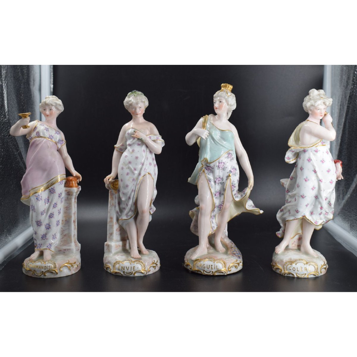 Meissen – Serie di quattro allegorie dei Vizi Capitali Porcellana Gola, Invidia, Orgoglio...