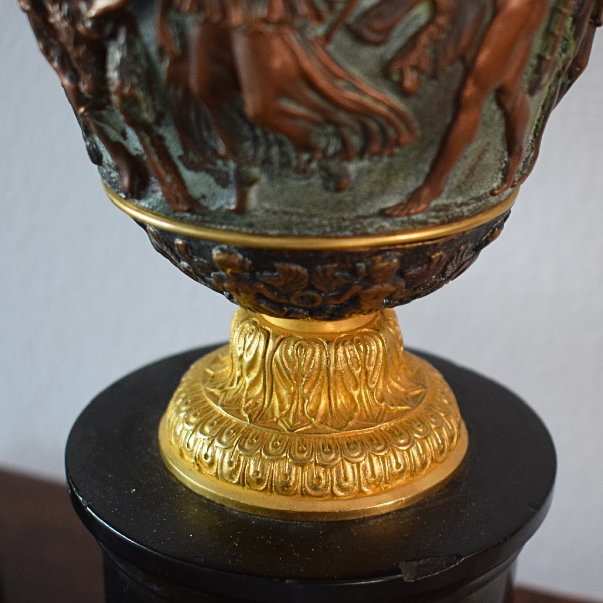 Coppia di coppe in bronzo e rame dorato e patinato con scene mitologiche, Francia XIX secolo-photo-5
