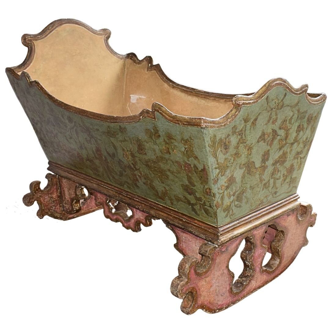  Culla veneziana del XVIII secolo in legno laccato policromo