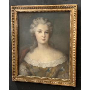 Pastel Portrait Of A Woman Of Quality 18th Century