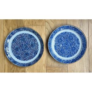 Pair Of Delftware Plates, 18th Century 