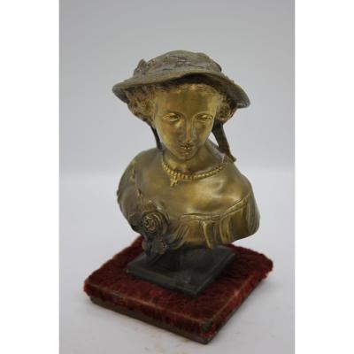 XIXth Century Bronze Of A Woman