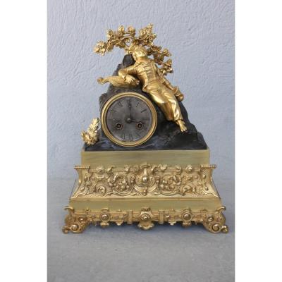 Late 19th Sleeping Violin Player Clock In Gilt Bronze