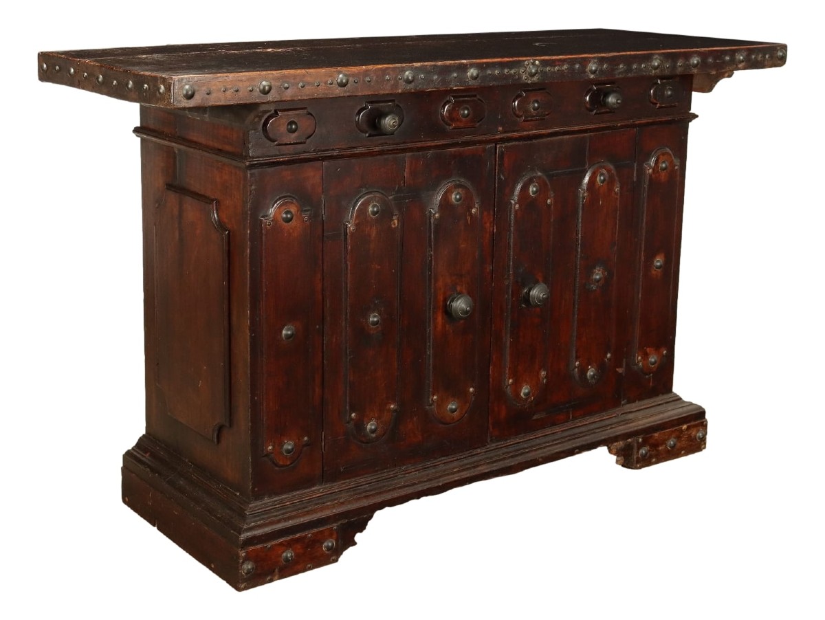 Credenza Barocco con Modifiche Emilia Inizio XVIII Secolo