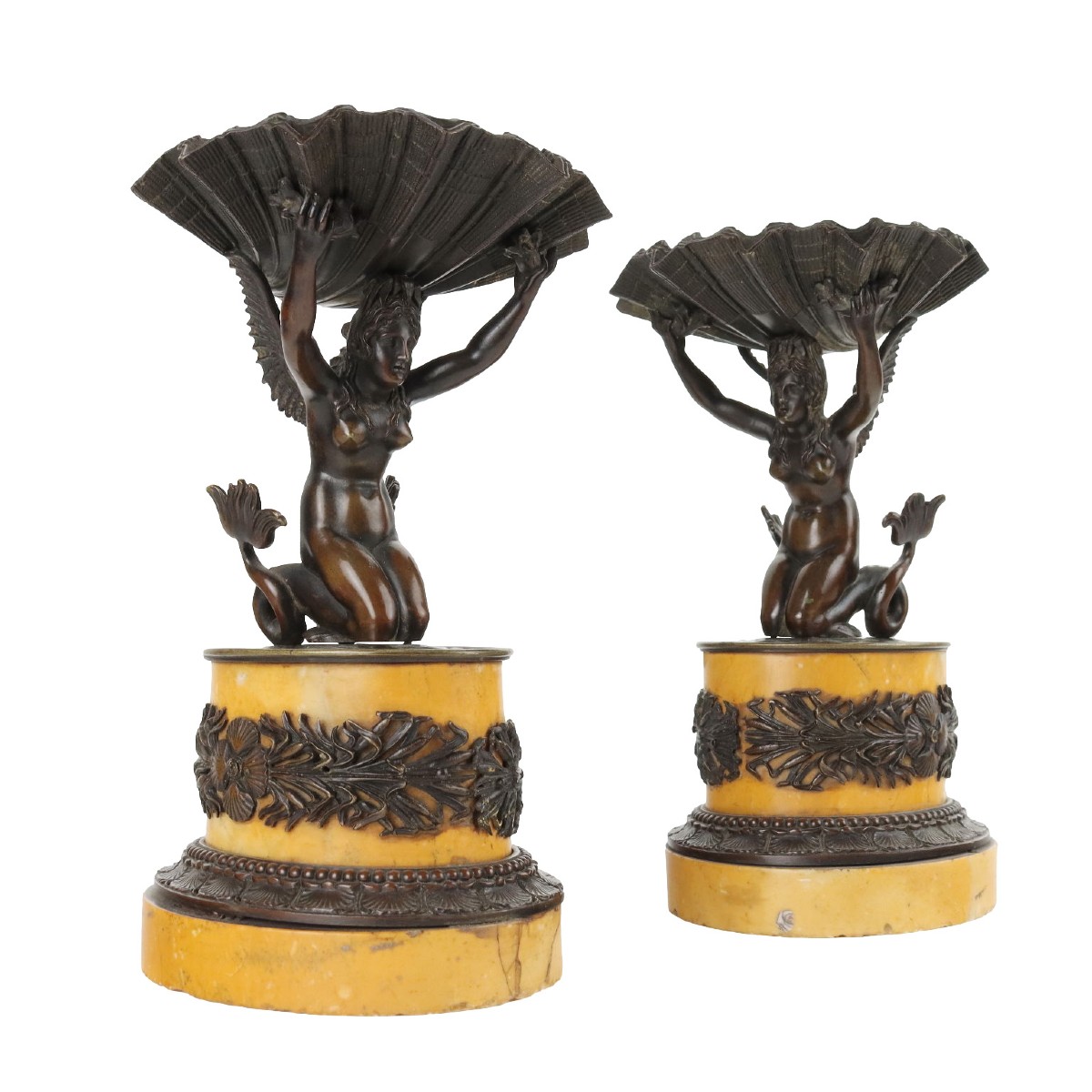 Coppia di Alzatine in Bronzo e Marmo Giallo di Siena Italia Primo Quarto XIX Secolo