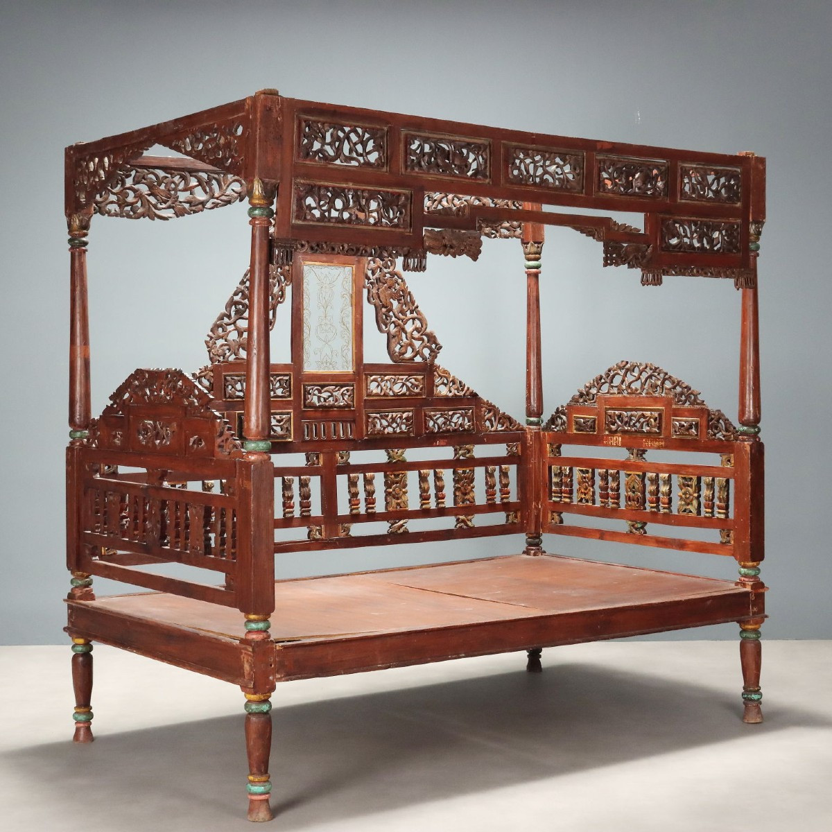 Letto a Baldacchino in Legno Esotico India Inizio XX Secolo