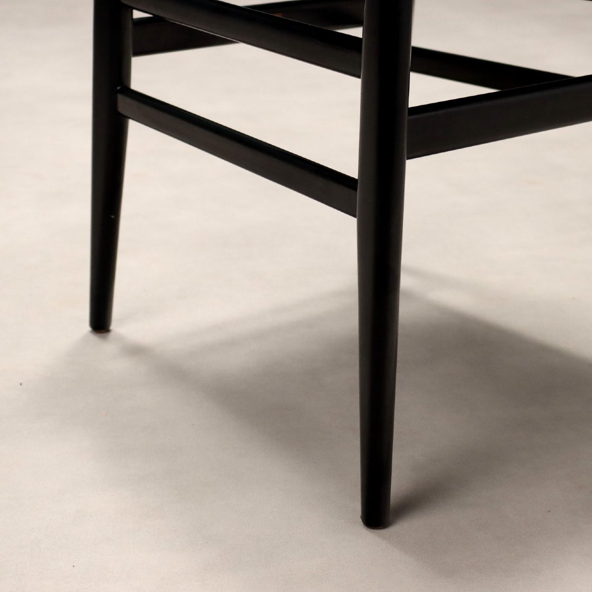 Sedie 'Leggera' di Gio Ponti per Cassina-photo-1