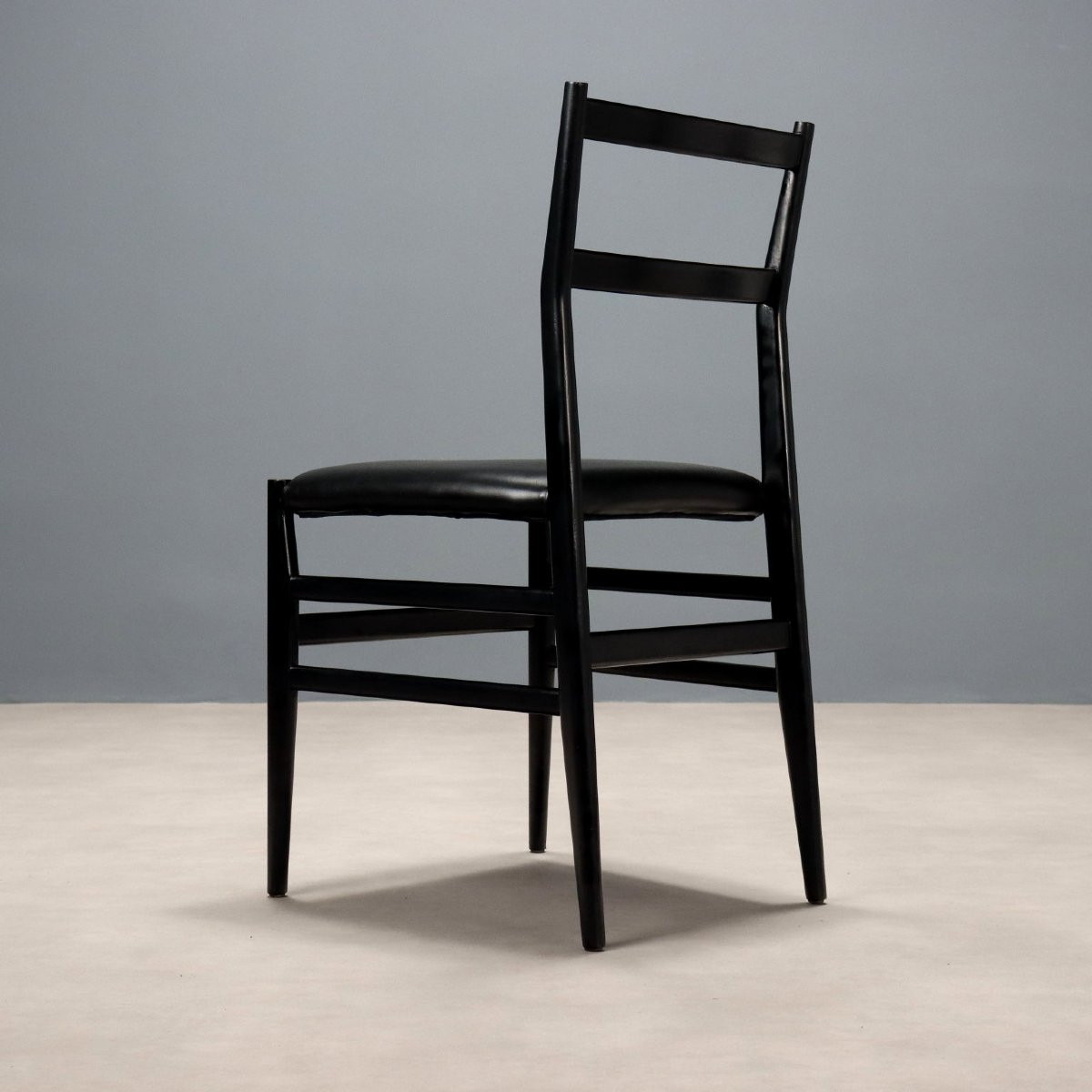 Sedie 'Leggera' di Gio Ponti per Cassina-photo-4